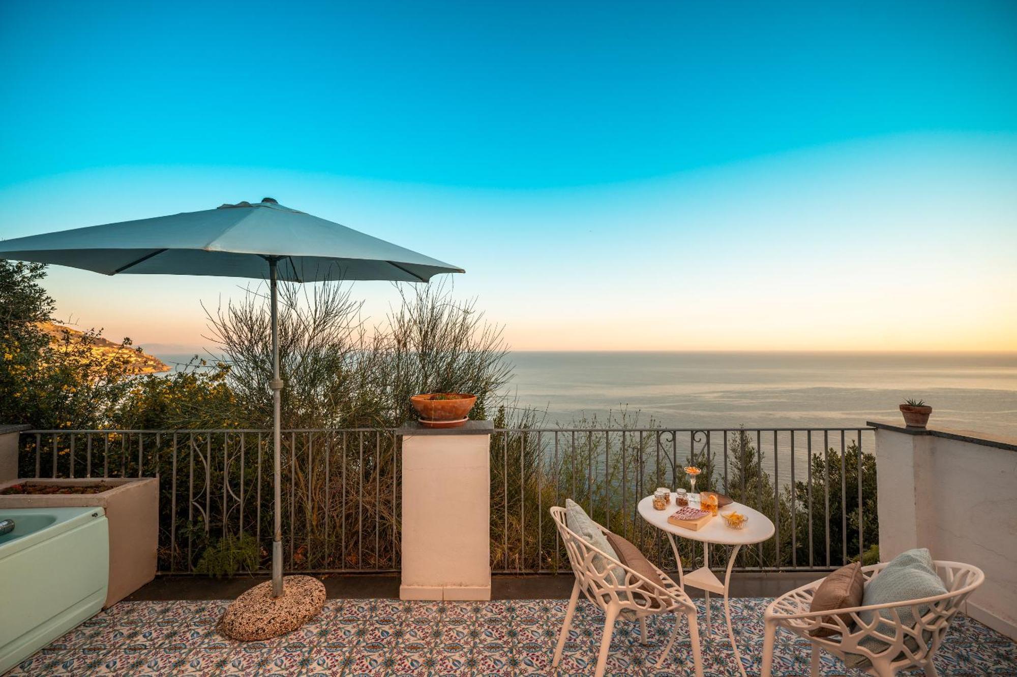 Villa Punta Del Sole Positano Bagian luar foto