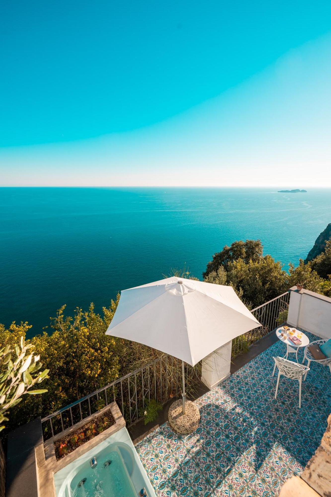 Villa Punta Del Sole Positano Bagian luar foto